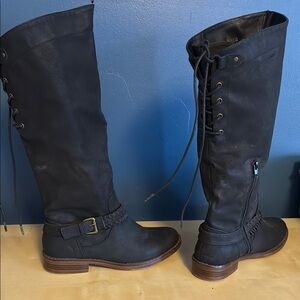 Tall shaft boots